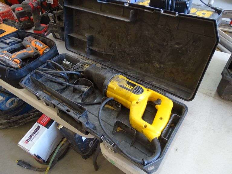 DeWalt DW303M Reciprocating Saw Roller Auctions