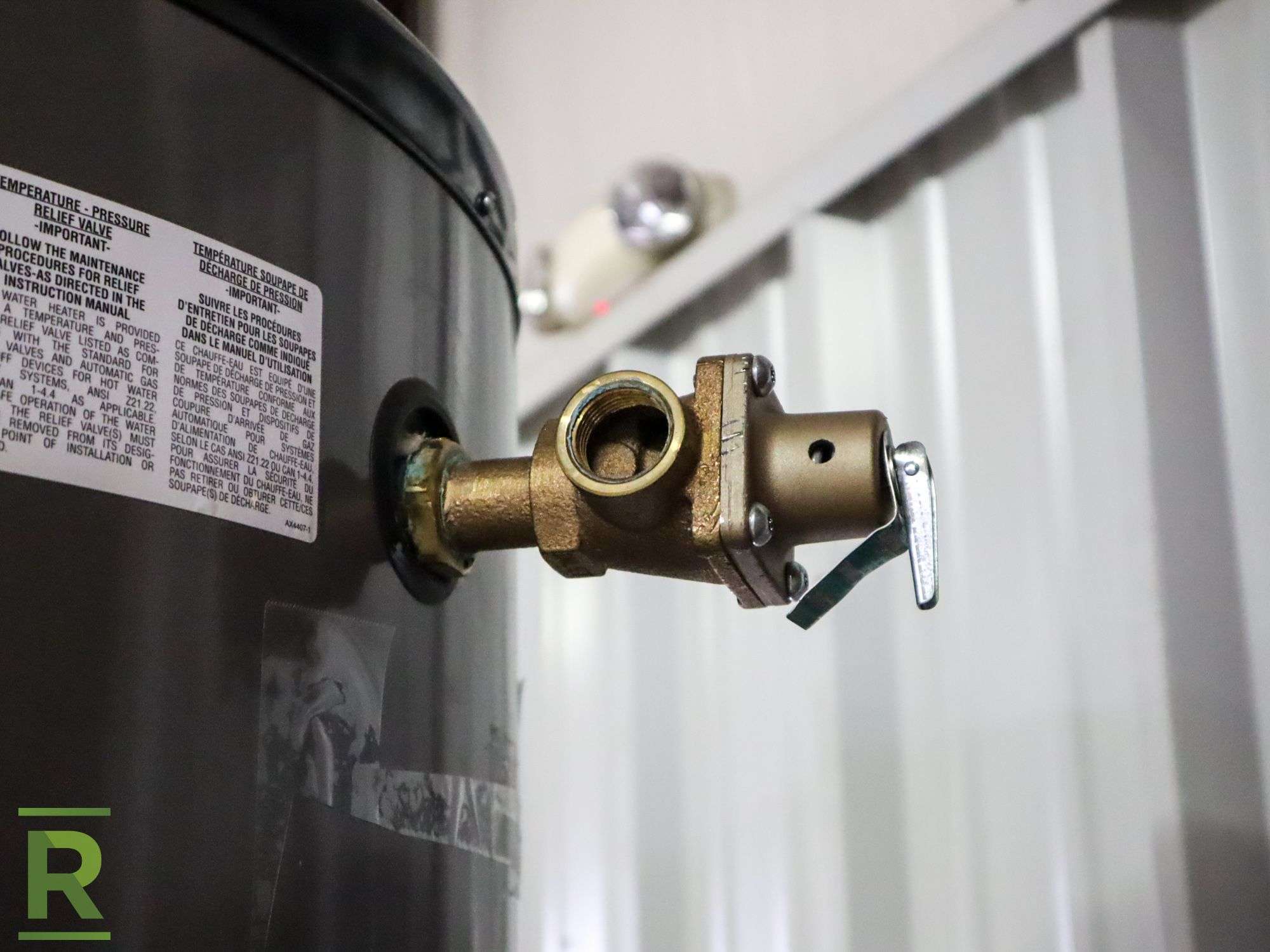 Rheem G91-200-1 Commercial Gas Water Heater, 91-Gallon Tank, 199,900-BTU,  76 Overall Height, Propane - Roller Auctions
