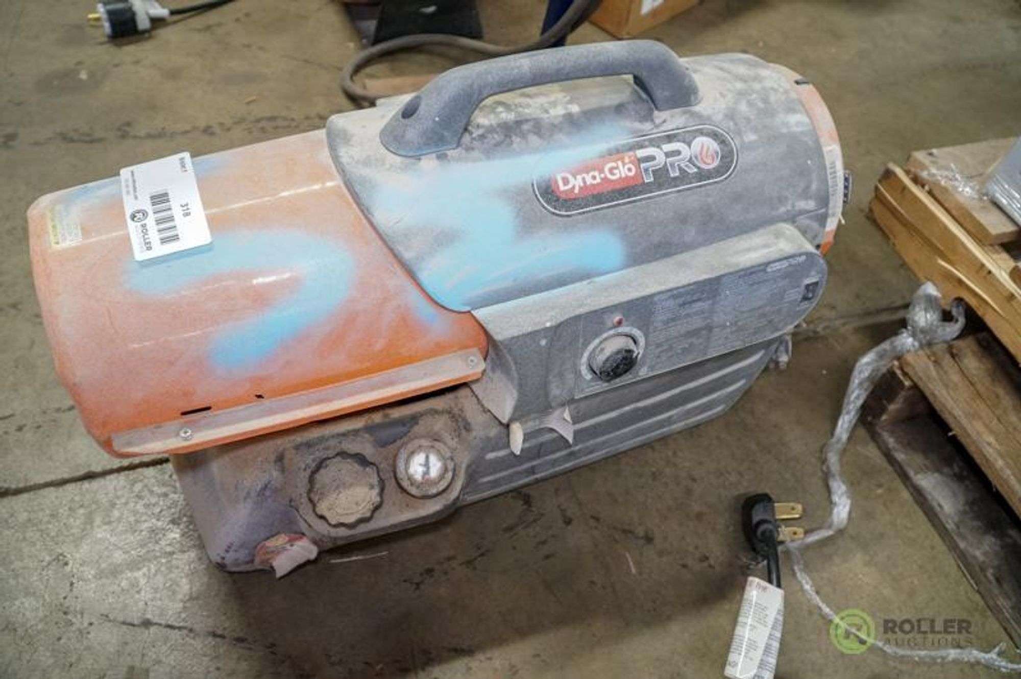 Dyna-Glo Pro RMC-KFA70TDGP Heater, 70000-BTU, Kerosene - Roller Auctions