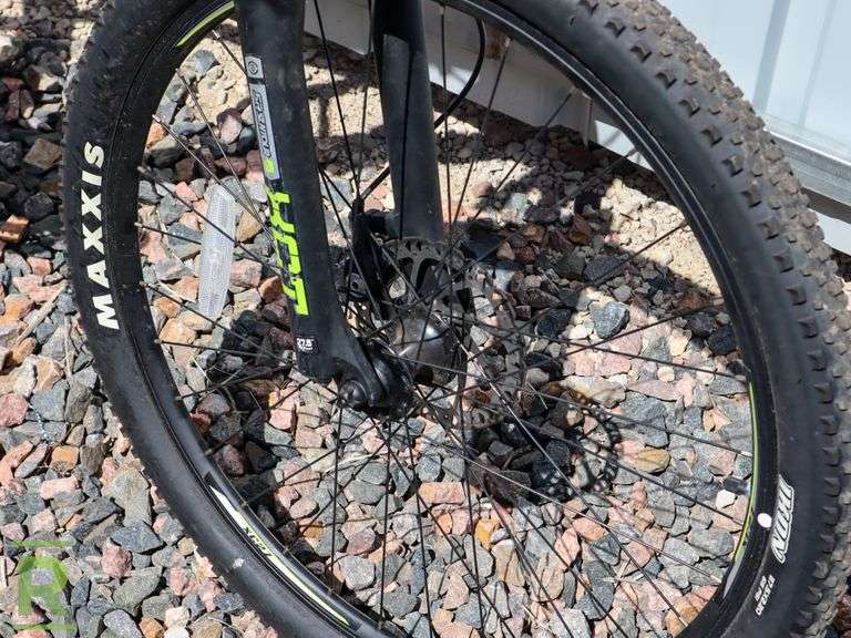 Northrock XC27 Front Suspension Mountain Bike, Disc Brakes Roller Auctions