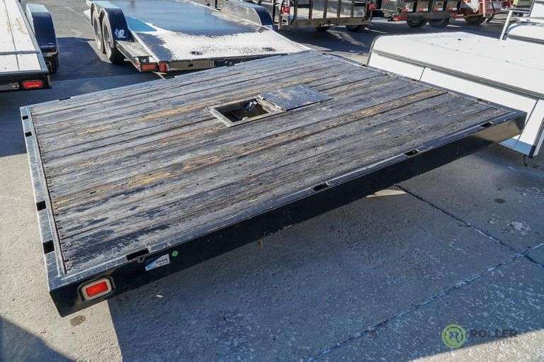 112in x 96in Wood Deck Flatbed With 5th Wheel Ball Hitch Roller Auctions