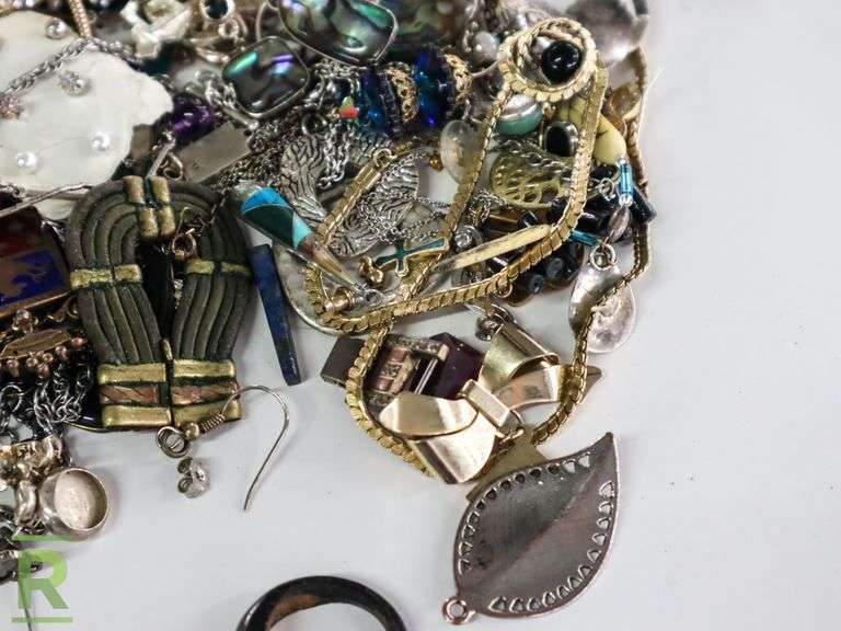 Jewelry Roller Auctions