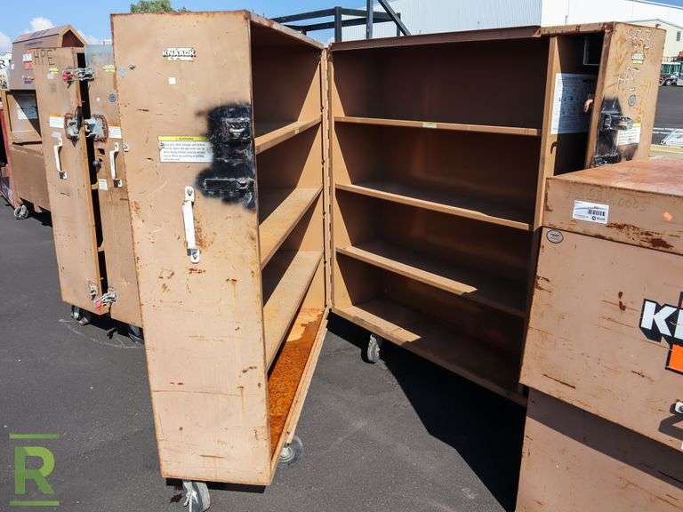 Knaack Clam Shell Gang Box on Casters Roller Auctions