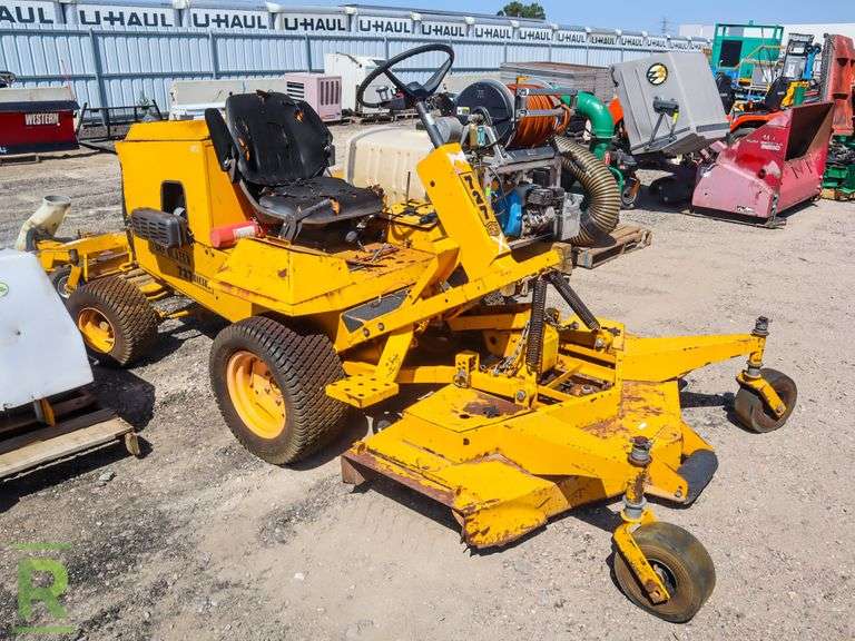 Howard Price Turf Equipment FWD RideOn Mower Roller Auctions
