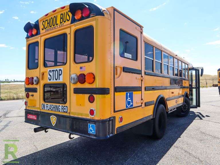 2005 International FE300 Automatic 30Passenger School Bus Roller