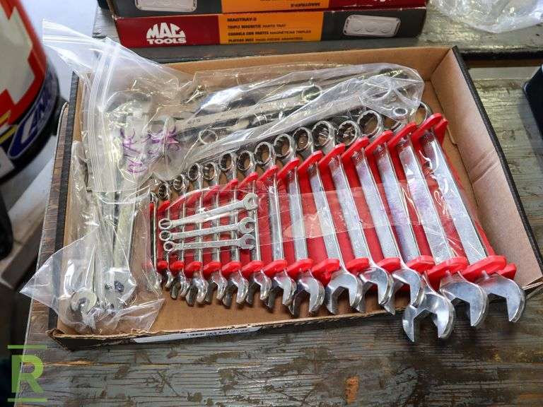 Tray of Mac Tools Wrenches Roller Auctions