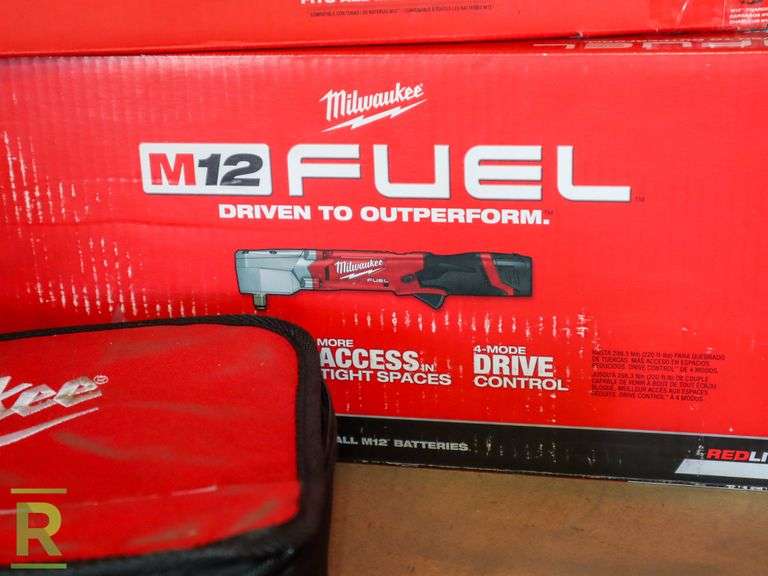 New Milwaukee 212621XC Underbody Light Kit and 256522 1/2" Right