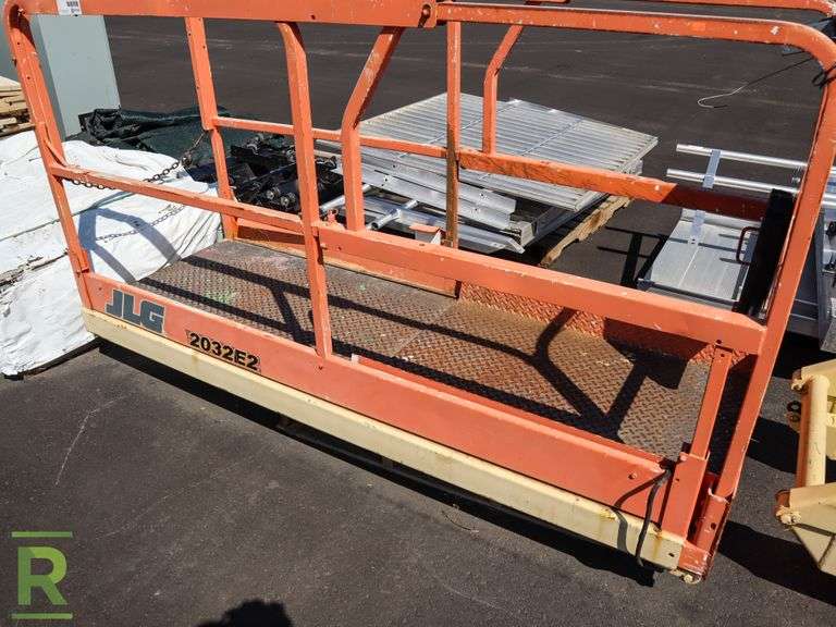 JLG 2032E2 Scissor Lift Basket and Scissor Arms Roller Auctions