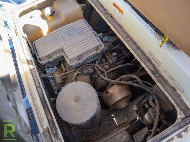 1997 Yamaha G16A Gas Powered Golf Cart, Utility Bed (Item Has Been