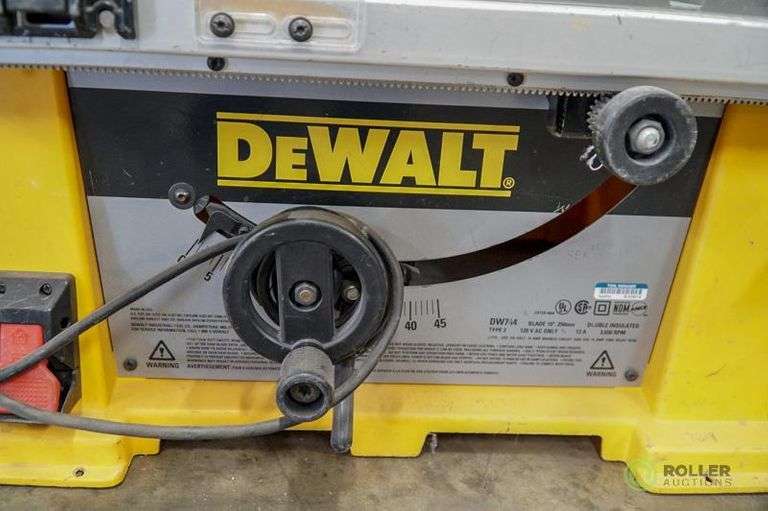 DeWalt DW744 10in Table Saw - Roller Auctions