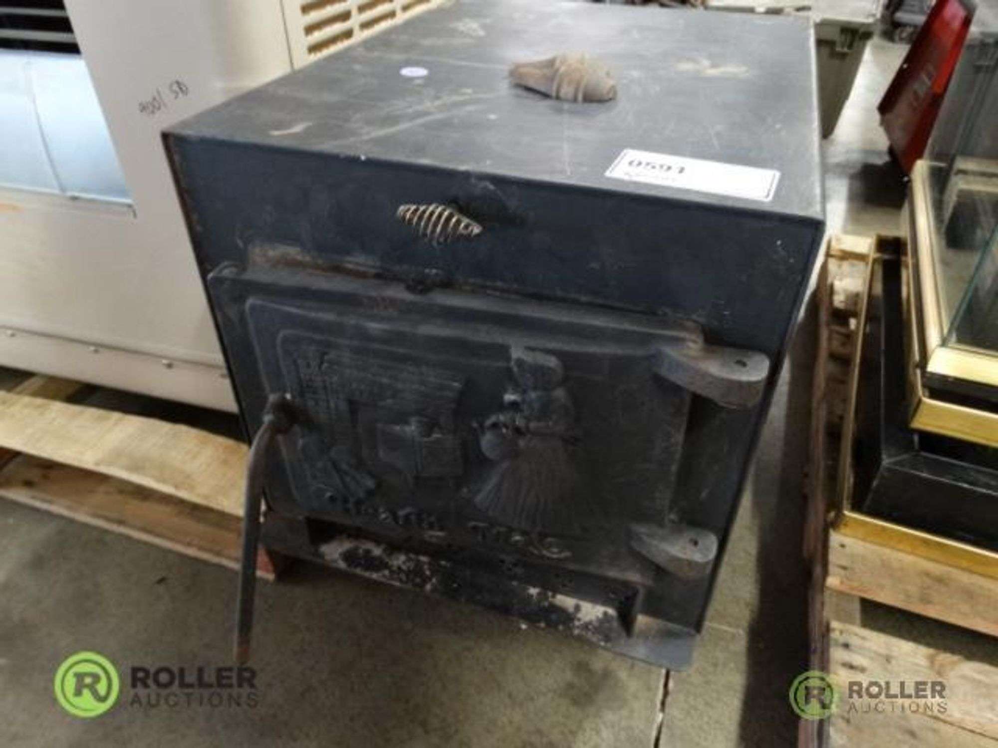 Hearth Mate Wood Stove - Roller Auctions