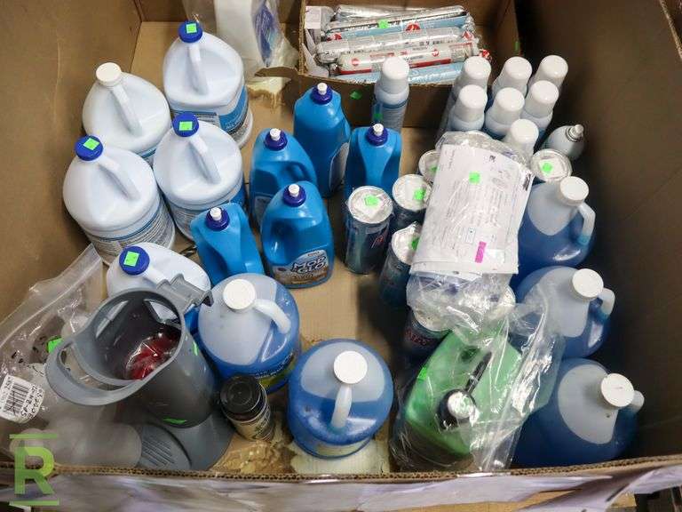 Pallet of Cleaning Products, Mop & Glo, Splash and Ajax - Roller Auctions