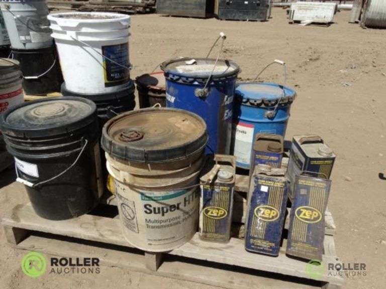 Pallet of Hydraulic Fluid, Brake Cleaner and Tire Compound Roller Auctions