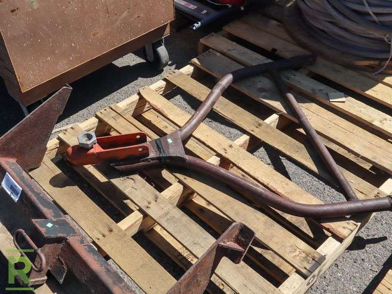 Hitch and Tongue Roller Auctions