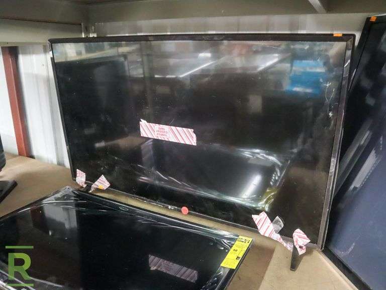 (3) TVs; Panasonic, Element, LG (Cracked Screens) Roller Auctions