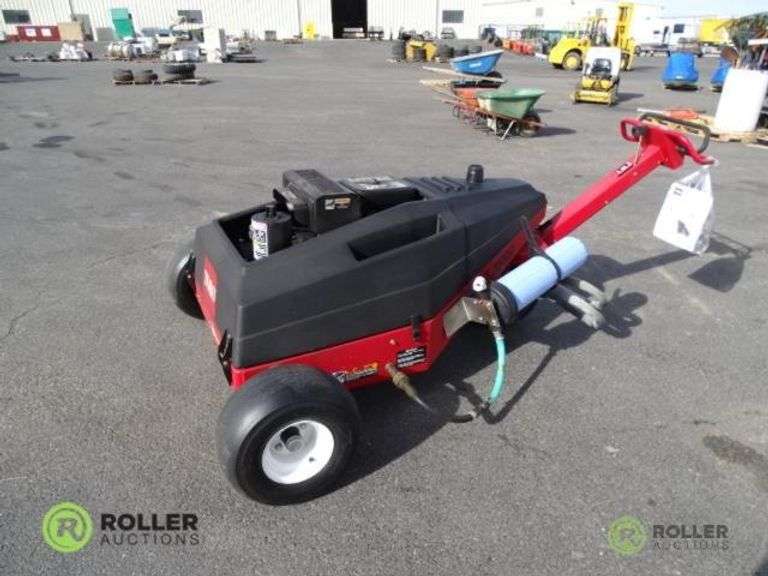 Toro 0980030153 Hydroject 3000 Hydro Seeder, Gas, Showing 4824 Hours