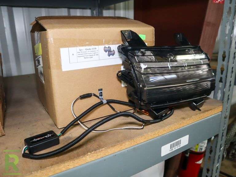 (2) Quake LED Fender Lights, Jeep JL/JT - Roller Auctions