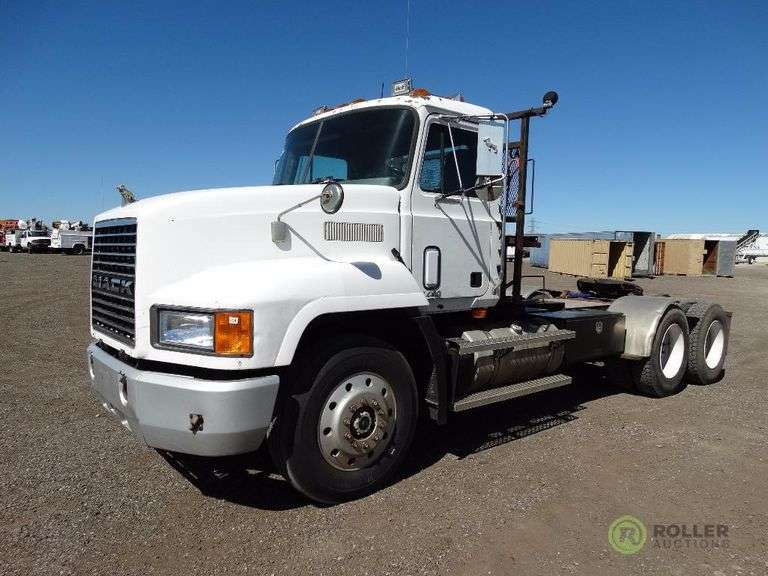 1997 MACK CH613 T/A TRUCK TRACTOR, Mack Diesel, 13Speed Transmission