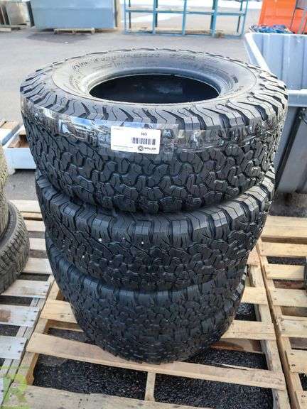 (4) 2018 BF Goodrich 265/75R16 Tires - Roller Auctions
