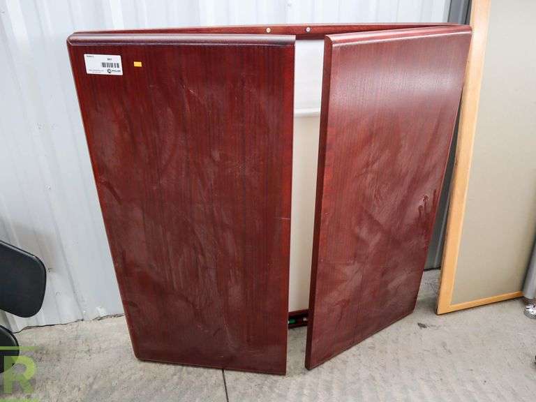 Enclosed Whitebaord / Projector Screen - Roller Auctions