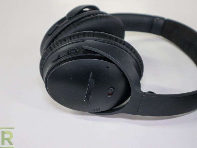 Bose Headphones - Roller Auctions