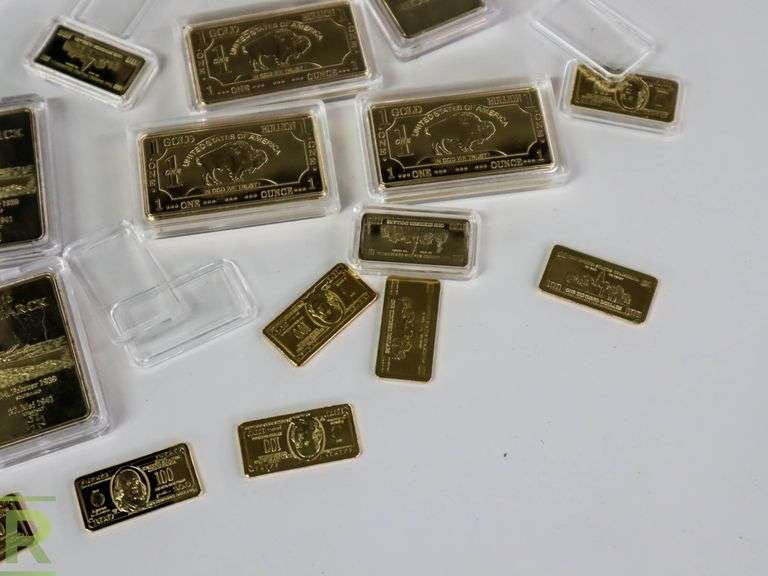 Bag Of Commemorative Tokens - Roller Auctions