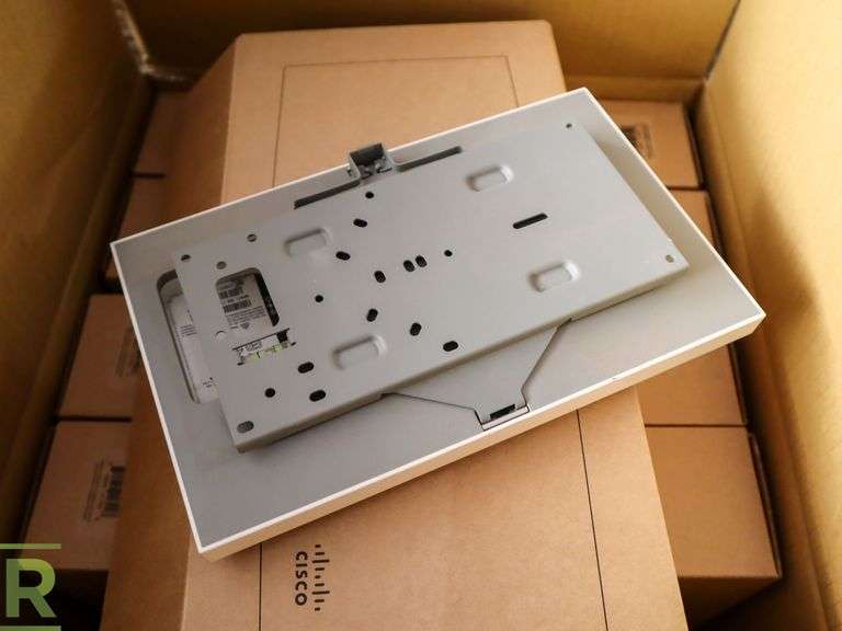 (32) Boxes of Cisco MR42 Wireless Access Points, (6) Per Box / (192) Total - Roller Auctions