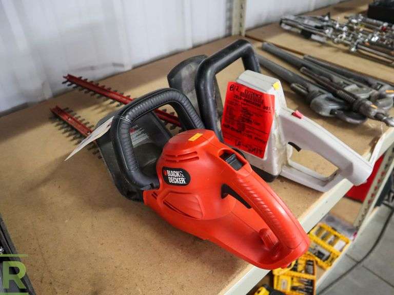 Black & Decker HT018 And Ryobi HT620DR Hedge Trimmer - Roller Auctions