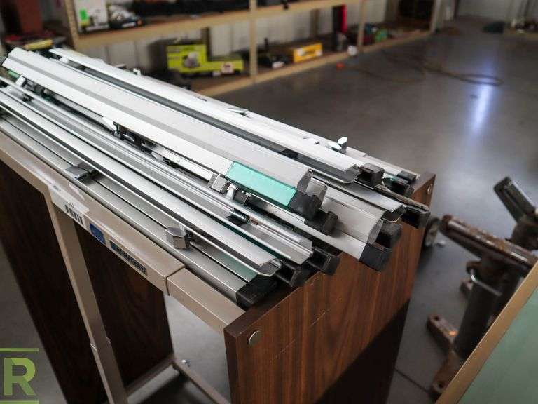 Plan Hold Blue Print Holder - Roller Auctions