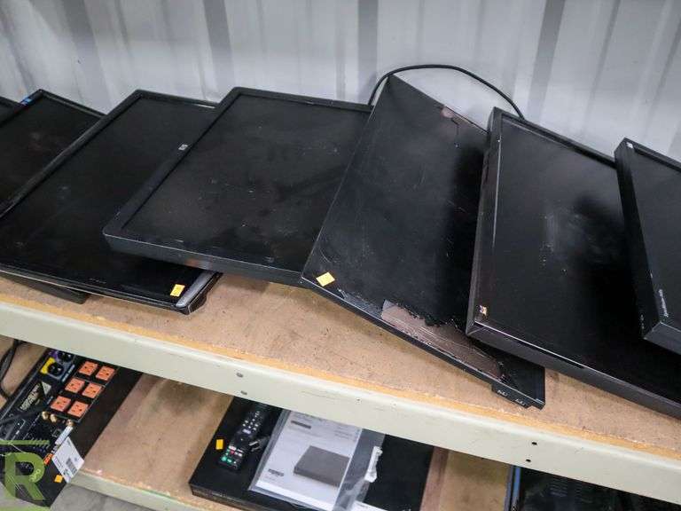 (9) Computer Monitors; Dell, Hp, Samsung - Roller Auctions