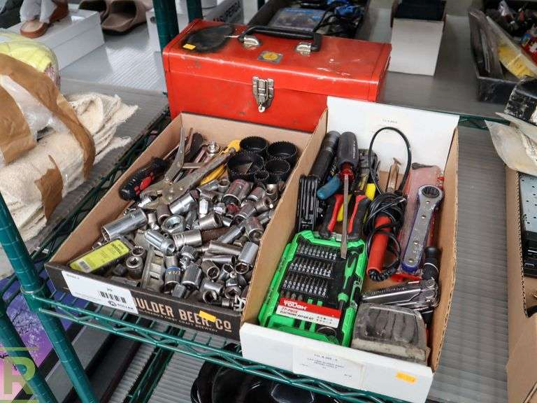 (2) Trays and Toolbox of Hand Tools - Roller Auctions