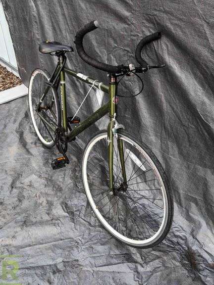 Schwinn Intersection Road Bicycle - Roller Auctions