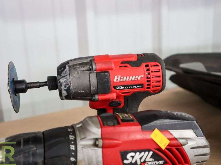 (5) Cordless Drills, Bauer, Hart, Bosch, Skil - Roller Auctions