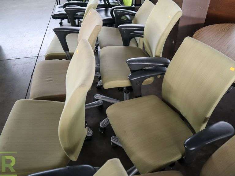 (9) Office Chairs - Roller Auctions