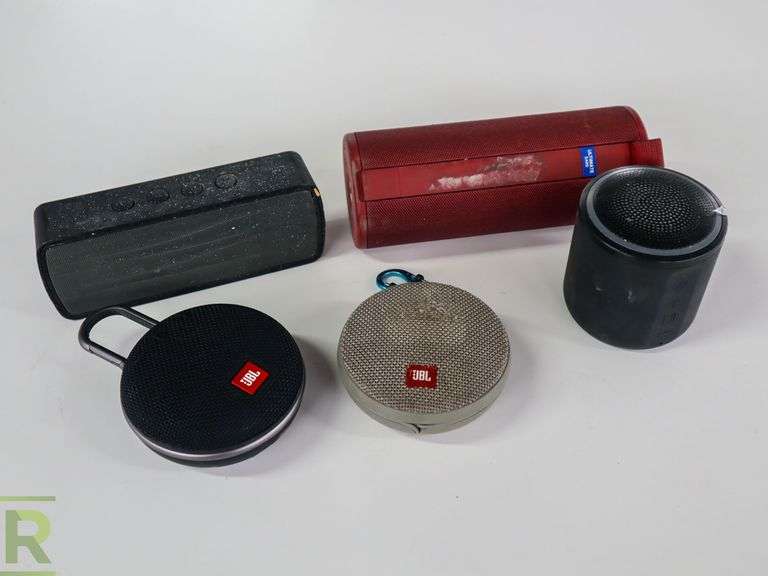 Tray Of Bluetooth Speakers - Roller Auctions