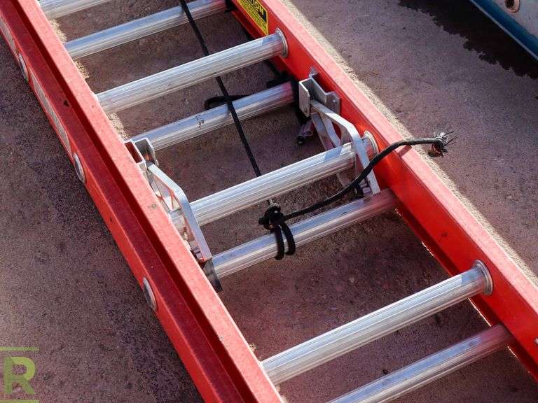 Werner Fiberglass Extension Ladder, 24' - Roller Auctions
