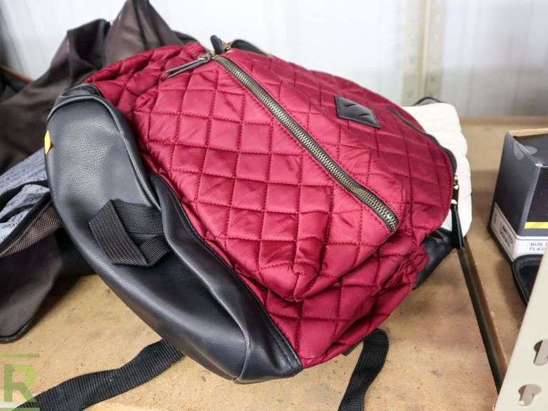 (4) Hand Bags, Calvin Klein, Guess, Mossimo, and Betsy Johnson - Roller Auctions