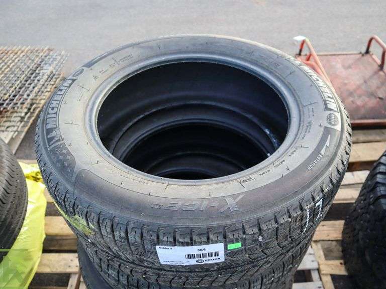 (4) 2016 Michelin 225/65R17 Tires - Roller Auctions