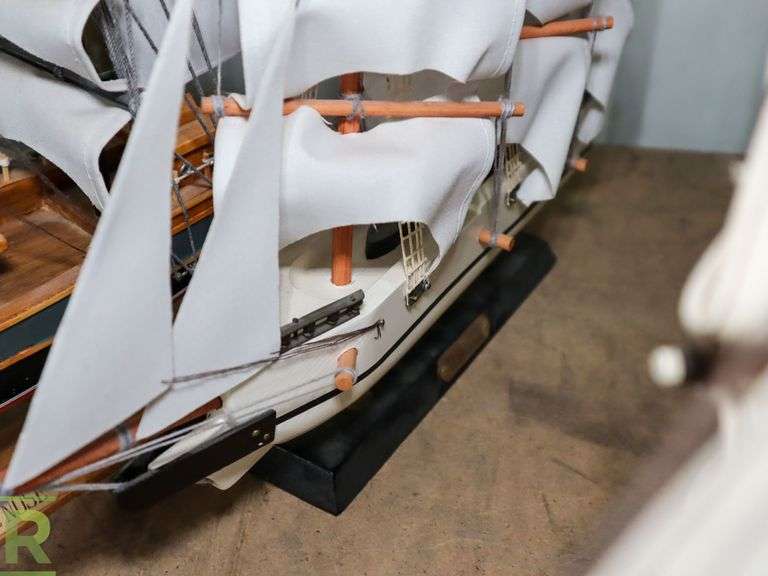 (2) Collectable Ships - Roller Auctions