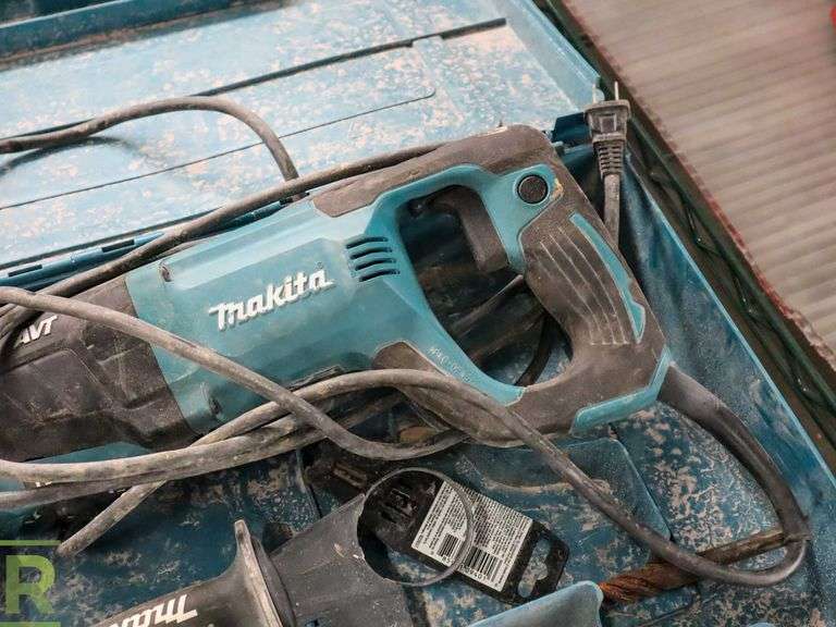 Makita HR2641 Concrete Drill With Case - Roller Auctions