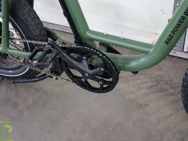 Rad Power Bikes Radrunner 2 Electric Bicycle, Tektro Disc Brakes (No Battery Or Charger) - Roller Auctions