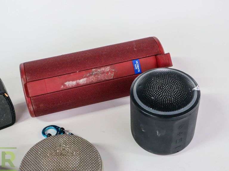 Tray Of Bluetooth Speakers - Roller Auctions