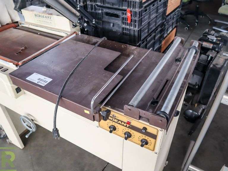 Sergeant 1620C Semi Automatic L-Bar Sealer (Inoperable) and 92416-BC Heat Shrink Tunnel, 230V, Single Phase (Heat Works, Conveyor Inoperable) - Roller Auctions