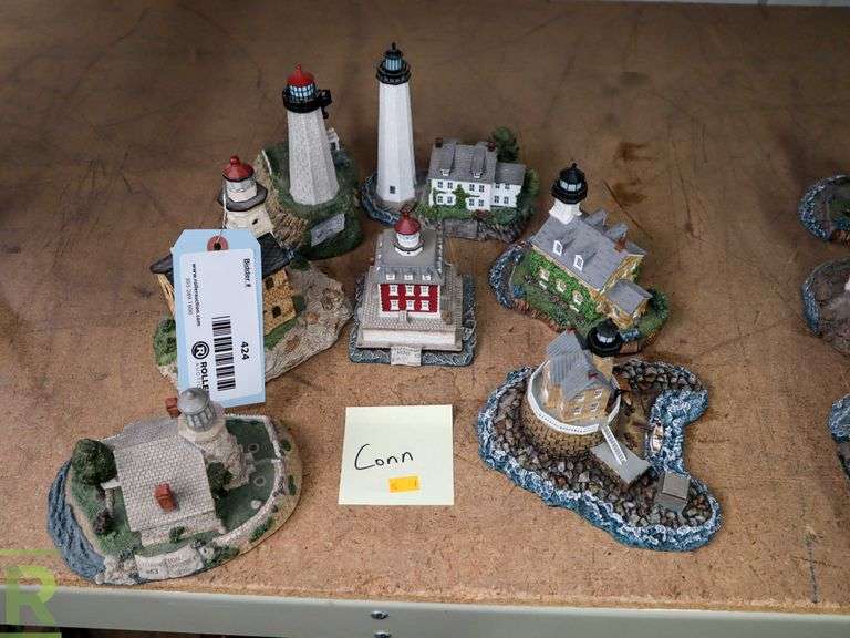 (7) Harbour Lights Collectable Lighthouses, Connecticut - Roller Auctions