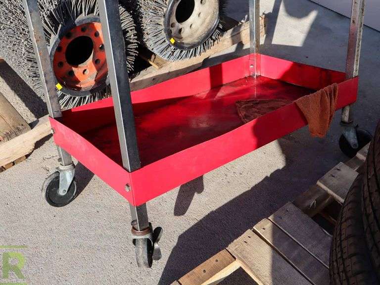 Rolling Tool Cart (Missing (1) Caster) - Roller Auctions