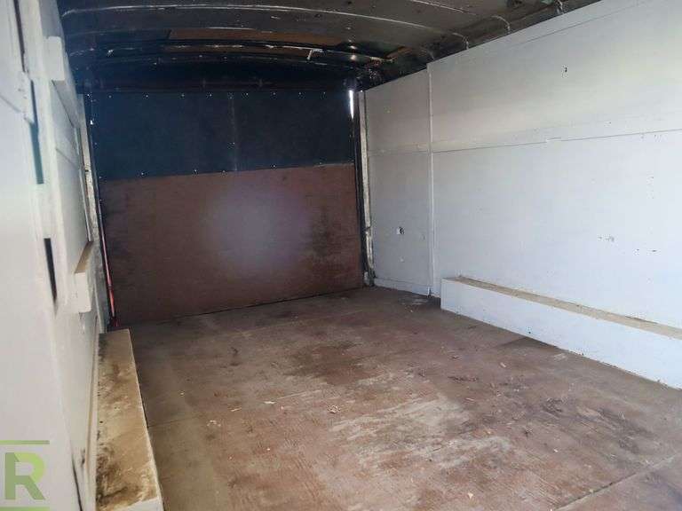 1999 Haulmark Utility T/A Enclosed Trailer - Roller Auctions