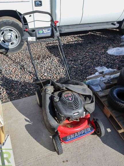 Snapper 21" Self-Propelled Lawn Mower, Briggs & Stratton 190CC Engine (Roller Auctions Unable to Start) - Roller Auctions
