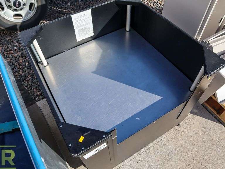 Book Cart On Casters - Roller Auctions