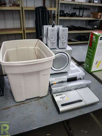 Panasonic SA-HT670 5.1 Home Theater Sound System and Bose Lifestyle Model 5 CD Player - Roller Auctions
