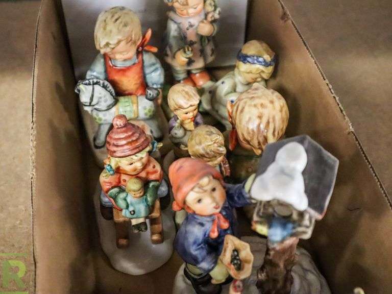 Tray of Goebel Figurines - Roller Auctions